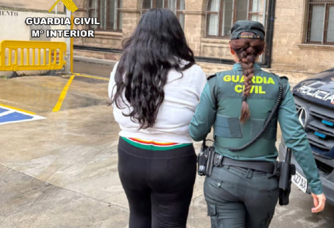 La Guardia Civil ha detenido a una mujer por un delito de amenazas con arma blanca