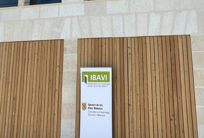 El Govern entrega las llaves de la nueva promoción del IBAVI de diez viviendas públicas en Santa Margalida