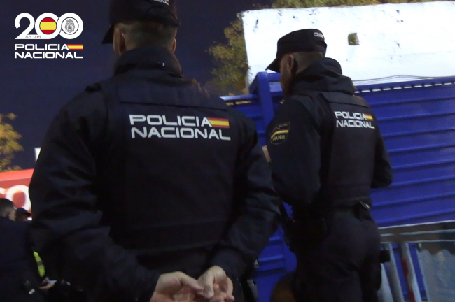La Policía Nacional detiene a un varón y una mujer por agredir a otro con objetos punzantes para robarle en Palma