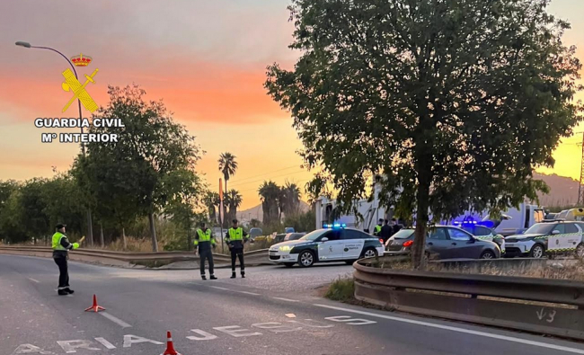 La Guardia Civil refuerza la seguridad en Ibiza y retira de la carretera a 177 conductores durante los 'openings' evitando conductas potencialmente peligrosas