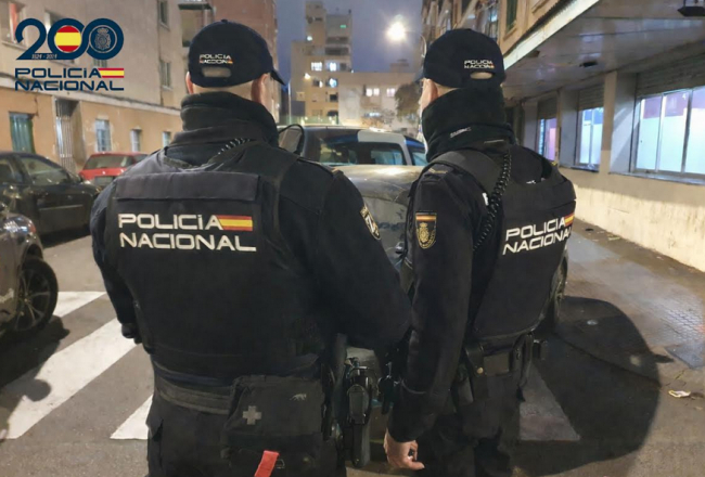 La Policía Nacional detiene a una persona por agredir sexualmente a un menor
