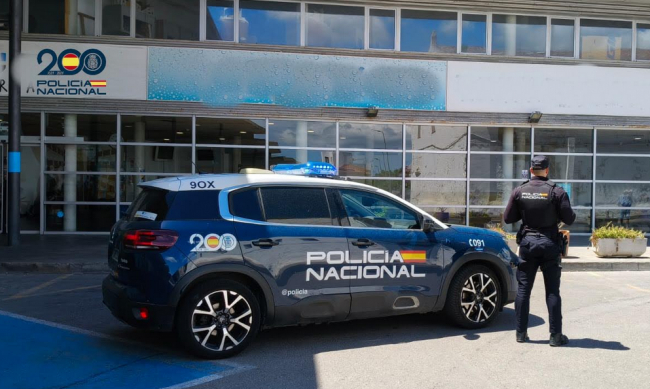 La Policía Nacional detiene que portaba diversas cantidades de sustancias estupefacientes