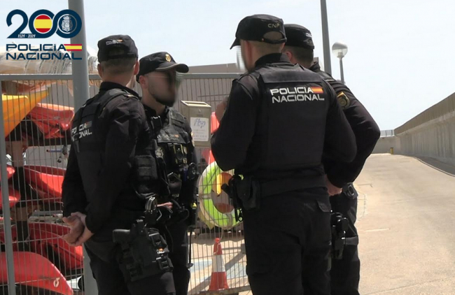 La Policía Nacional detiene a una persona por tratar de agredir sexualmente a menores