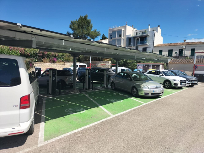 12 nuevas plazas de recarga de la red MELIB en el aparcamiento de Teodor Canet del Port d’Alcúdia