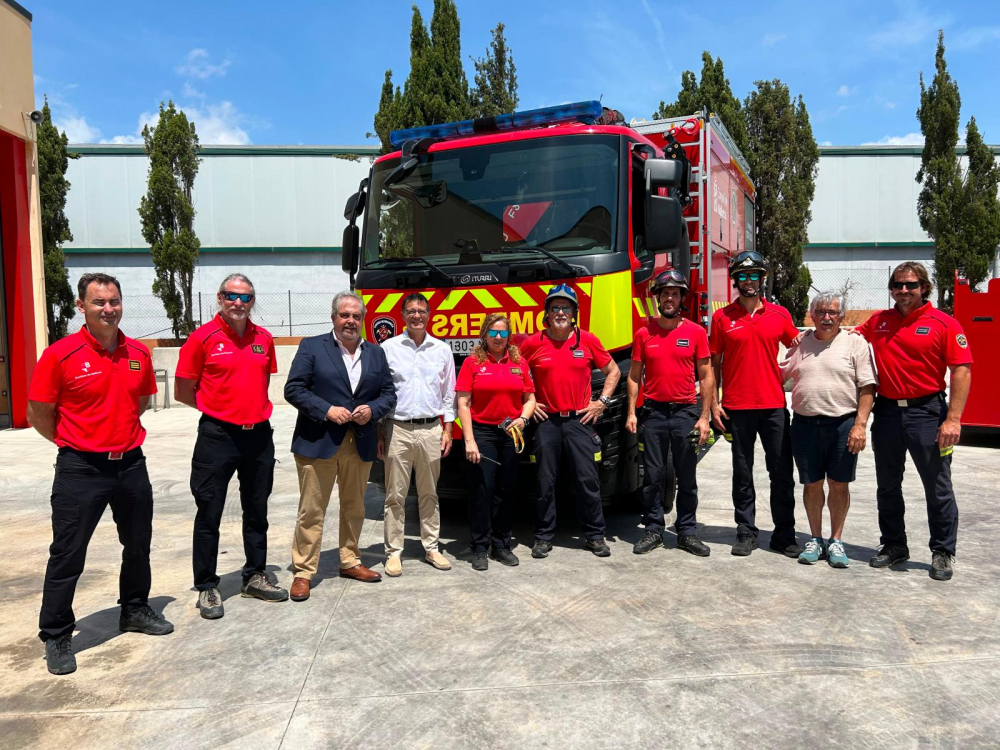 Los Bomberos de Mallorca incorporan un vehículo multifuncional pionero para emergencias complejas