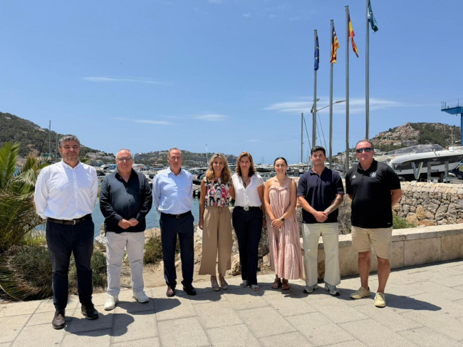PortsIB entrega al Club de Vela Port d’Andratx una autorización temporal para 114 boyas, tres pantalanes y una oficina