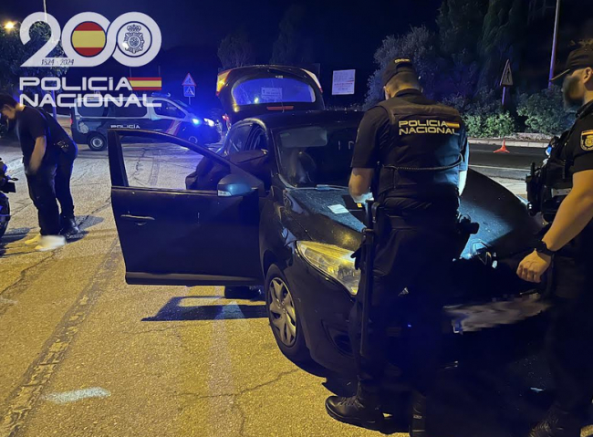 La Policía Nacional detiene a un varón al ser sorprendido en un control policial portando ketamina