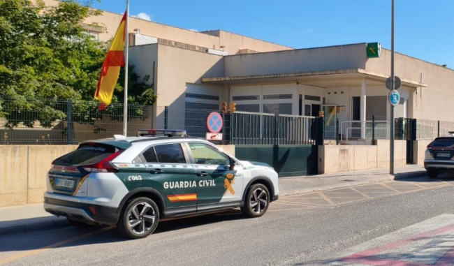 La Guardia Civil detiene a un grupo de jóvenes por varios delitos en Magaluf