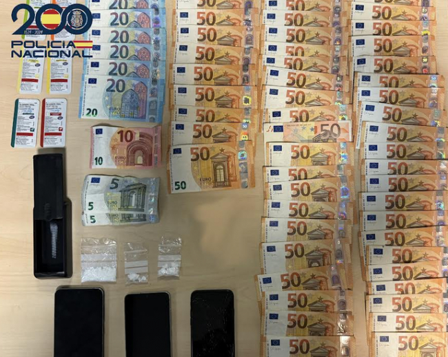 La Policía Nacional detiene a un varón por poseer cocaína para su venta