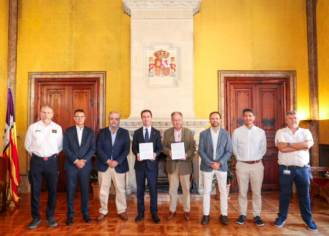 Los Bombers de Mallorca refuerzan su capacidad operativa con un nuevo convenio entre el Consell de Mallorca y la Autoridad Portuaria de Baleares