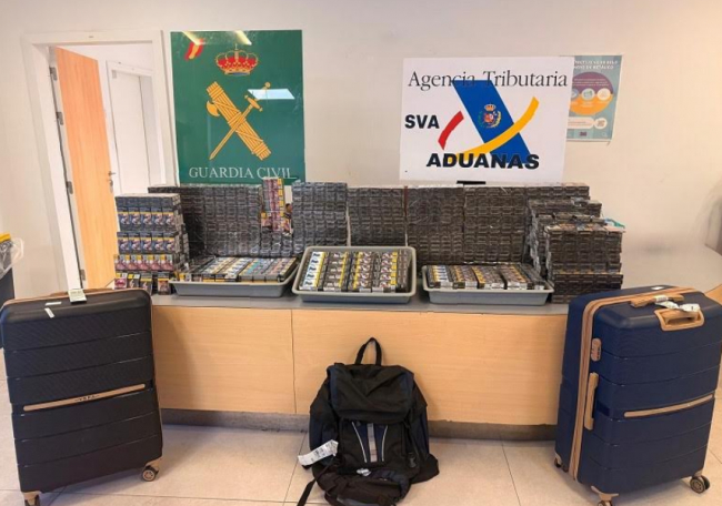 Incautadas 1.900 cajetillas de tabaco de contrabando en el Aeropuerto de Ibiza