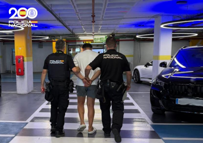 Un detenido por sustraer objetos a turistas en el aeropuerto