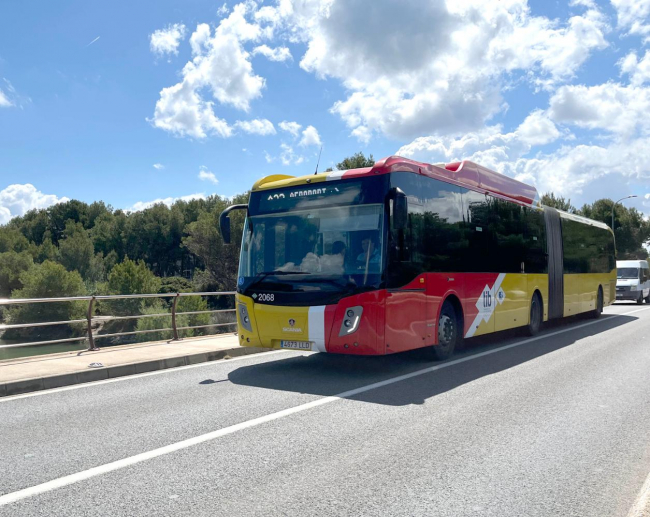 El Govern refuerza la movilidad de residentes y trabajadores entre el corredor de Alcúdia e Inca en la red de autobuses TIB