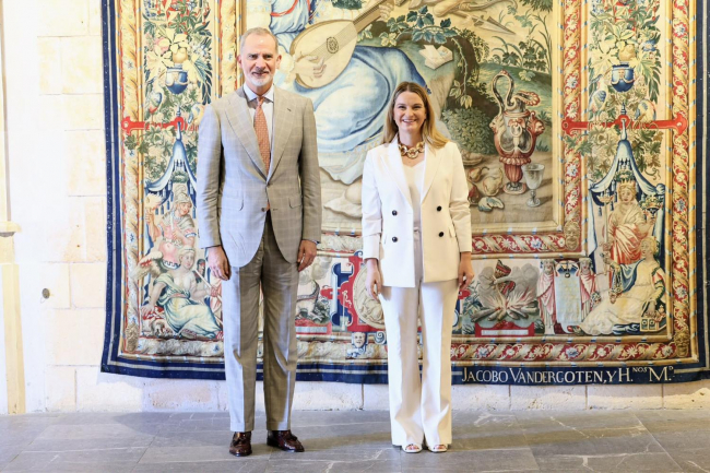 La presidenta del Govern ha sido recibida por el rey Felipe VI en el Palacio de La Almudaina