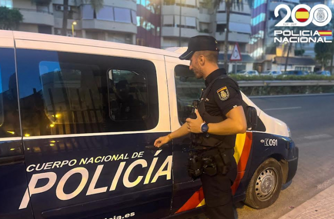 La Policía Nacional detiene a dos hombres por acceder a una vivienda y provocar daños aprovechando que el morador se encontraba hospitalizado