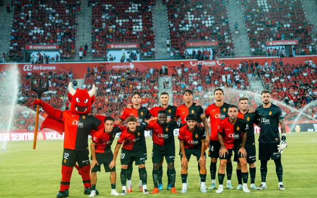 El RCD Mallorca vence al bicampeón de Europa 3-0