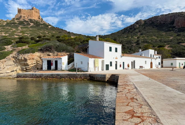 Finalizan las obras de rehabilitación del muelle de Cabrera
