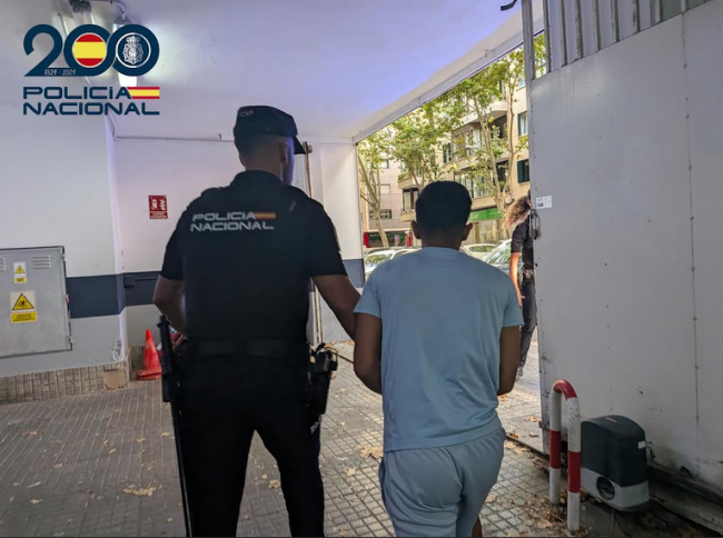 La Policía Nacional de Palma detiene a un atracador por cuatro robos a punta de pistola
