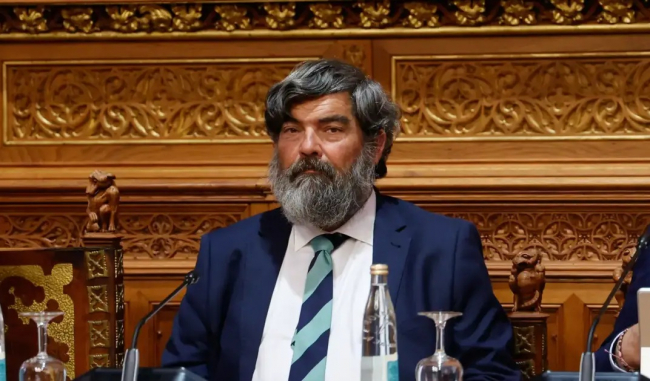 Los Socialistas reclaman a Galmés la destitución de Pedro Bestard después de que la Fiscalía haya admitido a trámite la denuncia
