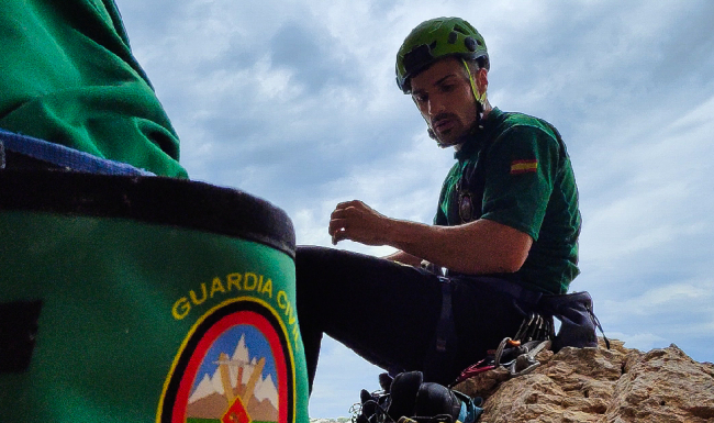 La Guardia Civil y el SAMU 061 rescatan a un hombre que se encontraba desorientado en Estellencs