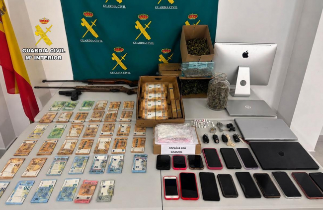 La Guardia Civil desarticula un grupo criminal de tráfico de drogas y blanqueo de capitales en Menorca