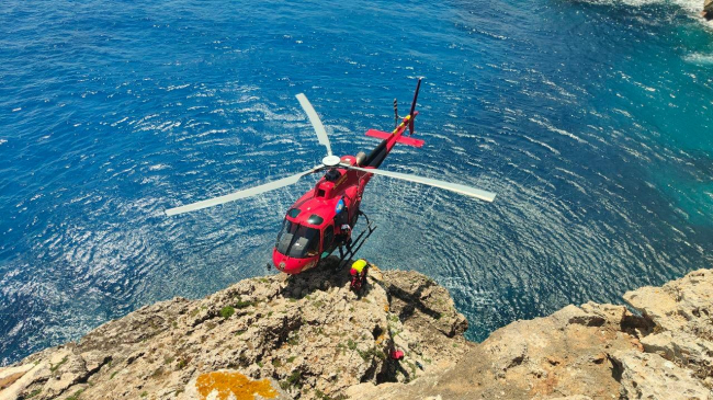 El helicóptero sa Milana de los Bomberos de Mallorca cumple un año con 183 intervenciones