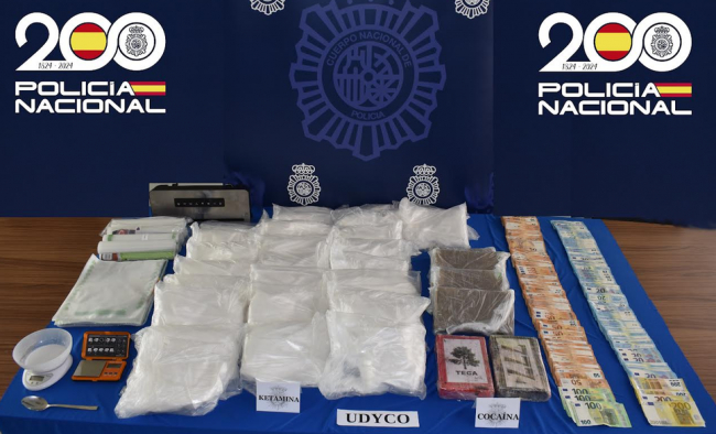 La Policía Nacional interviene cerca de 28 kilos de ketamina, más de 7 kilos de cocaína, hachís y 22.000 euros en una operación contra el tráfico de drogas en Ibiza