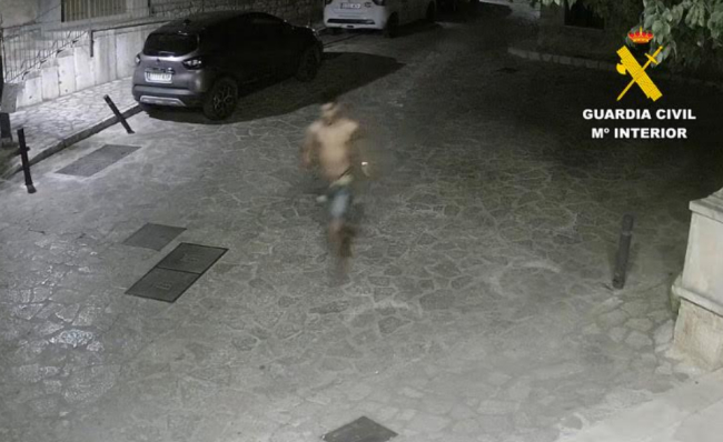 La Guardia Civil ha investigado a un individuo por un delito continuado de coacciones tras
perseguir a varias jóvenes entre varias localidades