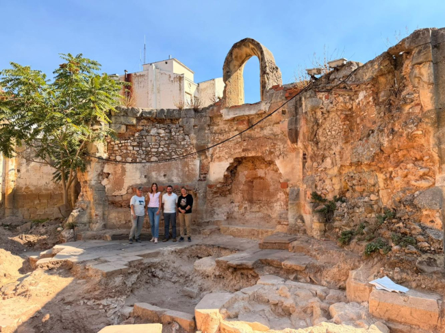 El Govern y el Consell de Mallorca visitan las excavaciones que se llevan a cabo en Soria para localizar los restos de Jaume IV