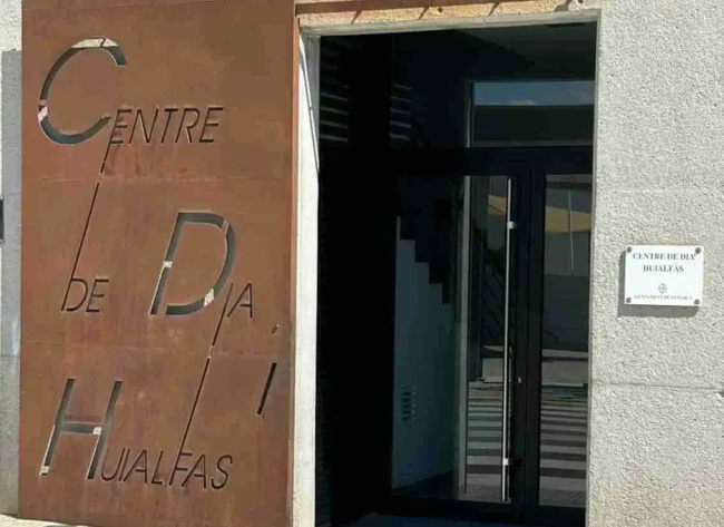 El PP de Sa Pobla denuncia que el equipo de gobierno quite 60.000 euros de Servicios Sociales y del Centro de Día para pagar fiestas y socorristas