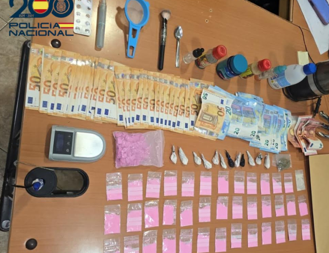 La Policía Nacional detiene a tres hombres por tener en posesión distintas sustancias estupefacientes