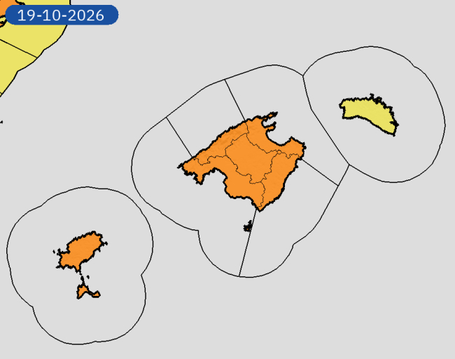 Hoy y mañana chubascos y tormentas localmente fuertes o muy fuertes