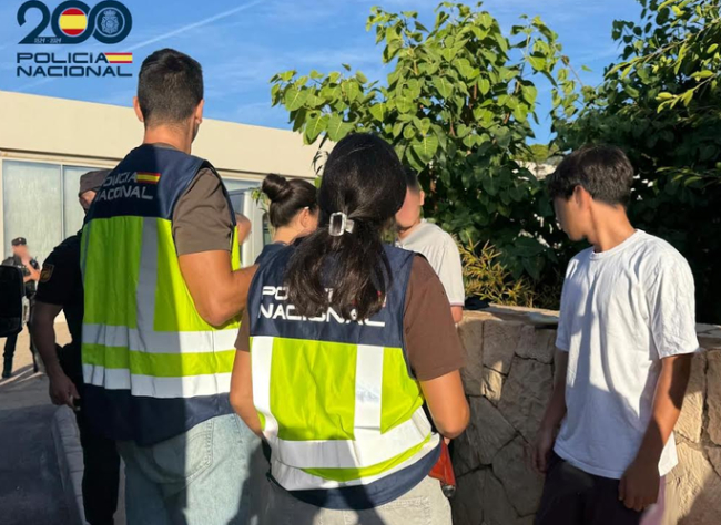 La Policía Nacional detiene a 10 personas por falsedad documental