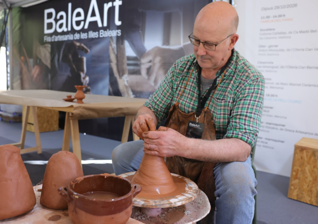 La feria BaleArt abre las puertas para poner en valor los oficios tradicionales y visibilizar la riqueza de los productos artesanos